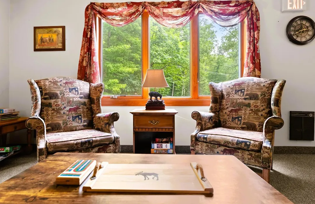 Evergreen Valley Inn-1
