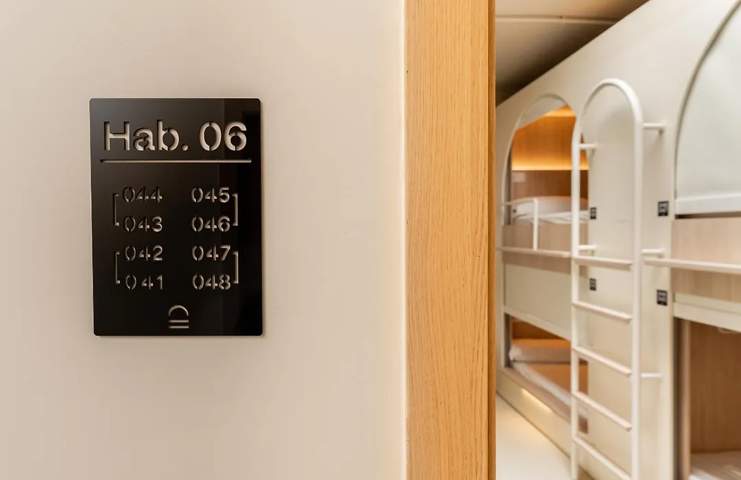 Literal Hostel-1