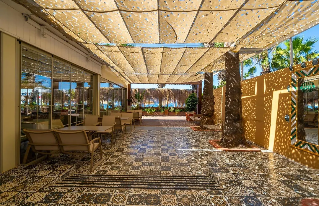 Halikarya Hotel & Restaurant Beach-1