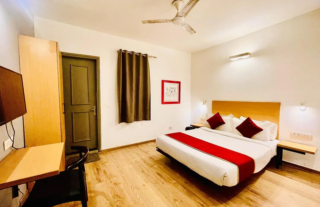 Hotel Aravali Inn & Banquet Hall-1