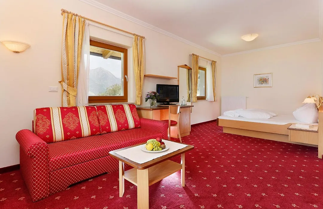 Hotel Schön Aussicht-1