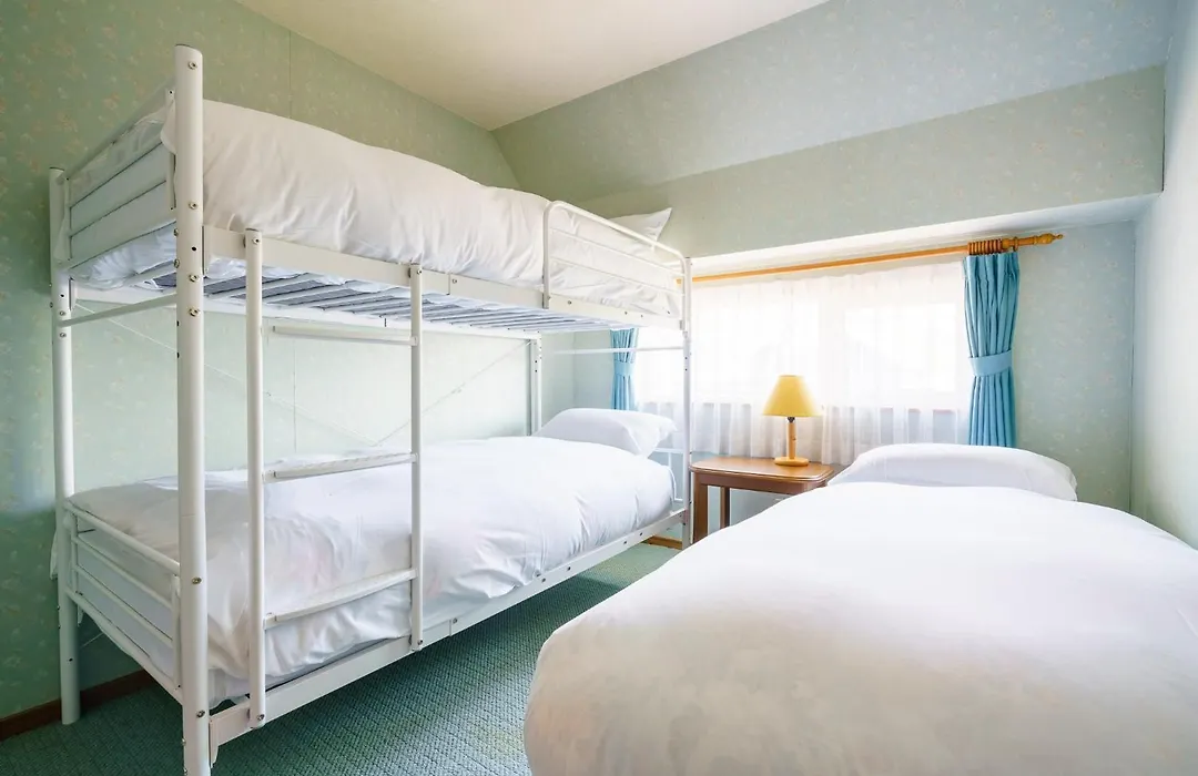 Rusutsu Powder Lodge-1