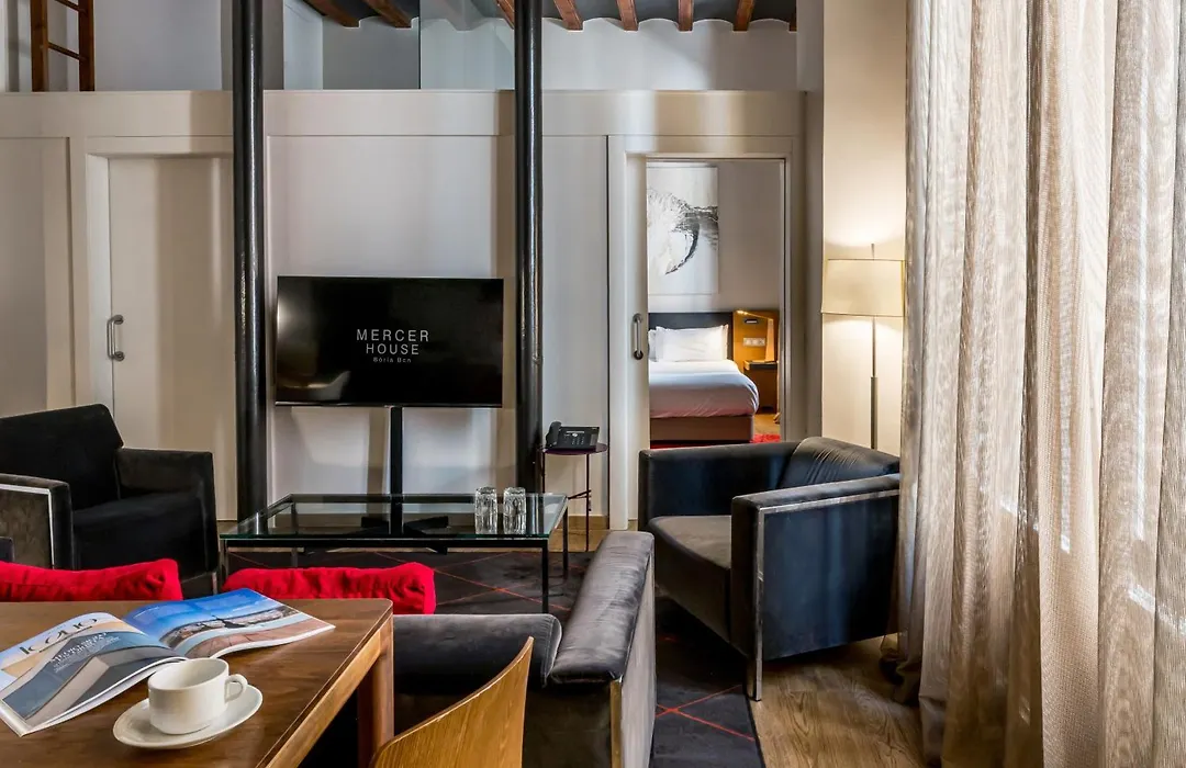 Mercer House Boria Bcn-1