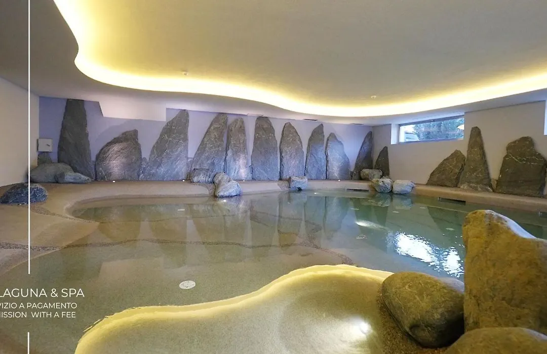 Alexander Charme Hotel-1