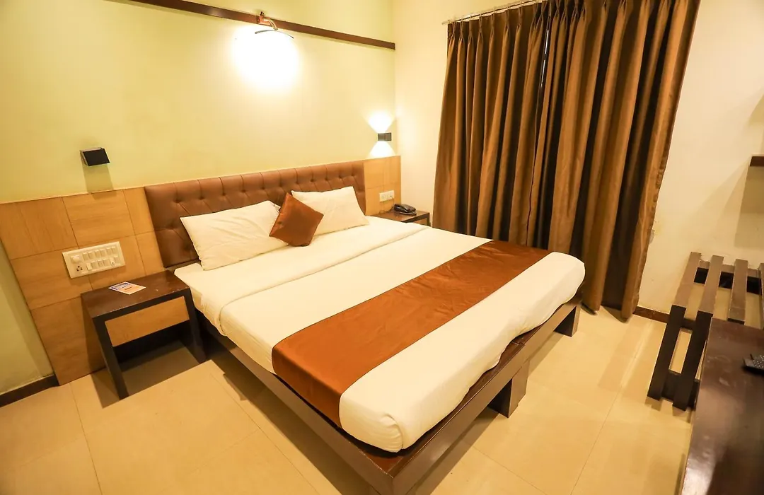 Hotel Plaza Heights By Rak Rooms, Mangaluru-1