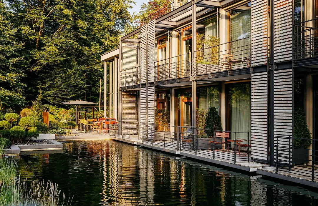 Relais&Châteaux Hotel Diepeschrather Mühle-1
