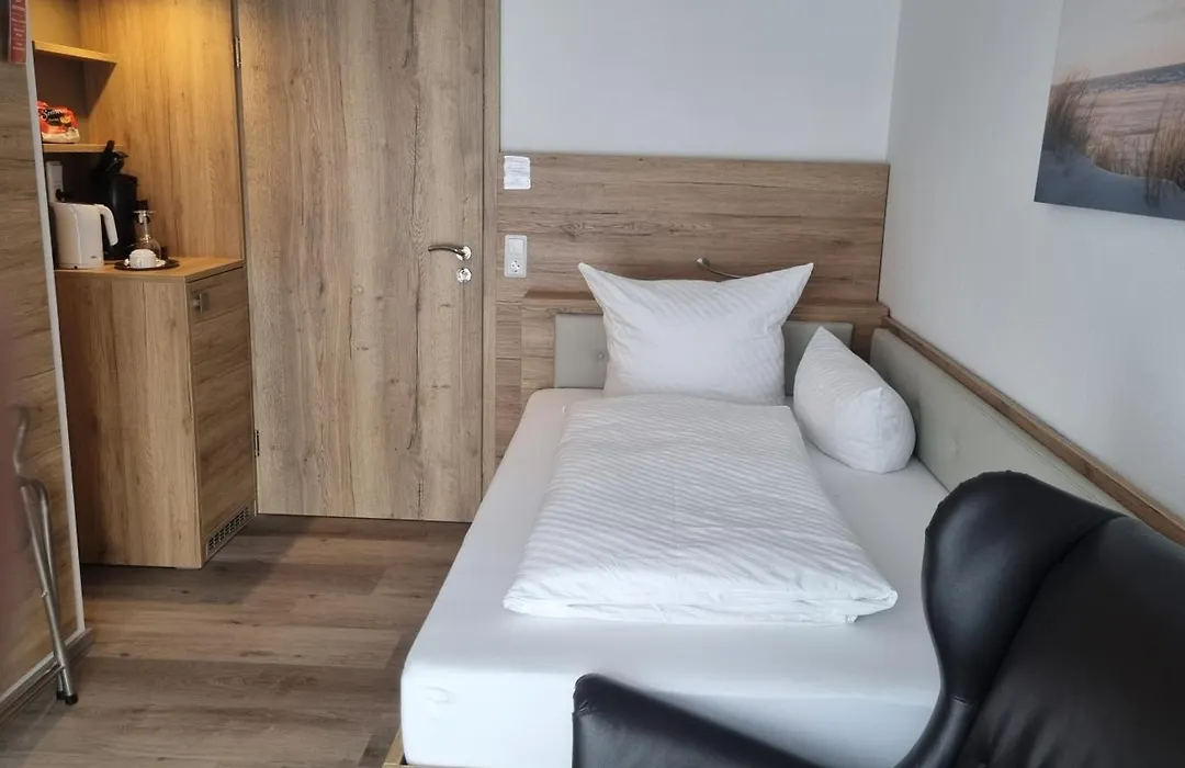 Hotel Julia am Deich-1