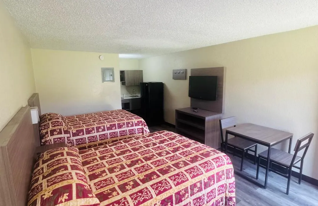 Studios & Suites 4 Less Virginia Beach-1