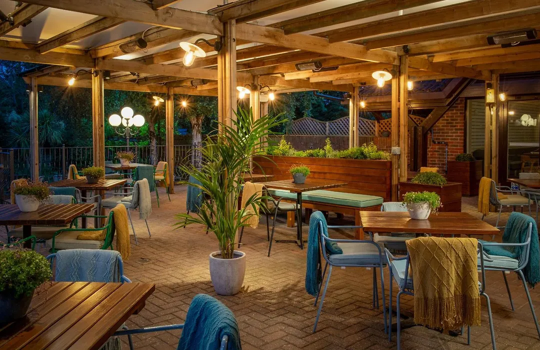 Aztec Hotel And Spa-1