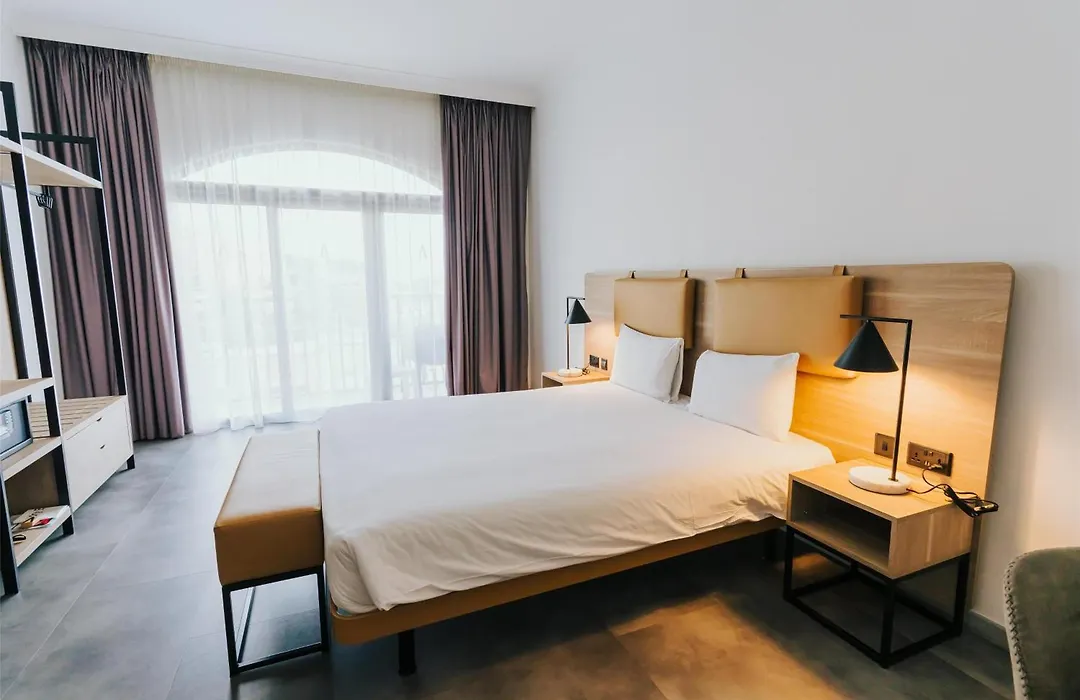 Cavalieri Hotel Malta, A Member Of Radisson Individuals-1