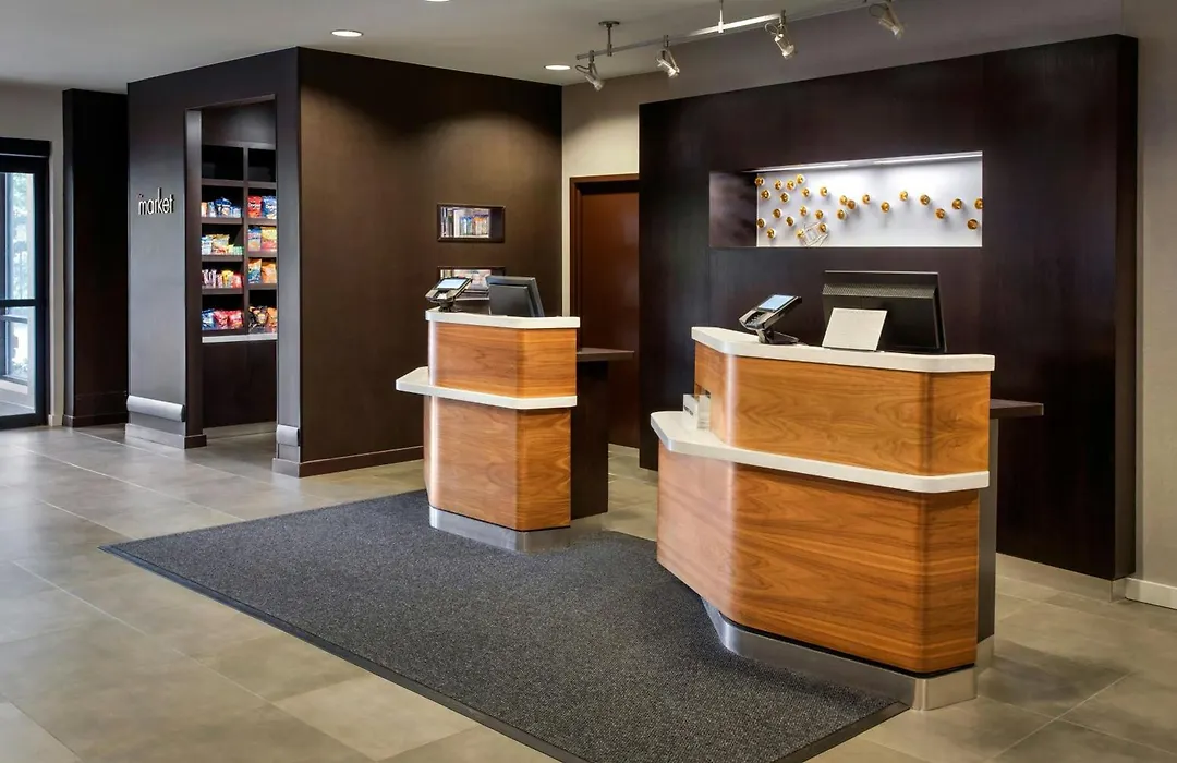 Courtyard By Marriott Paramus-1
