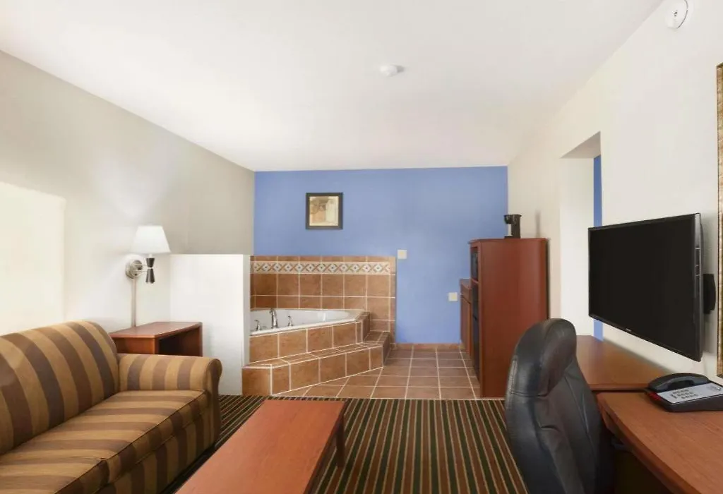 Days Inn By Wyndham Champaign/Urbana-1