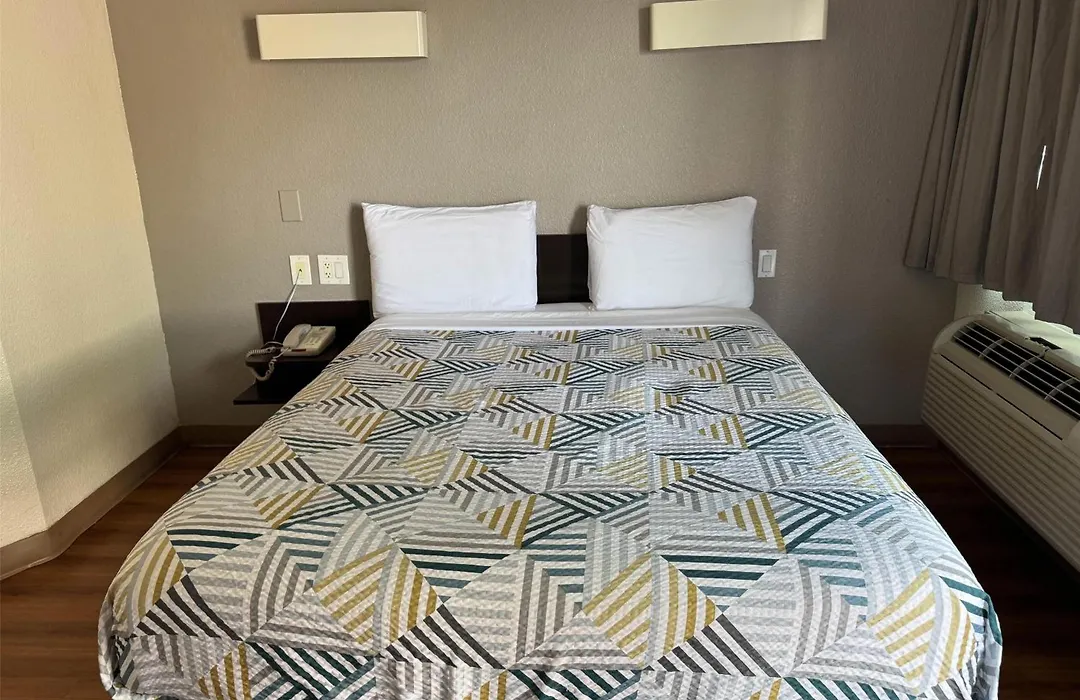 Motel 6-Las Vegas, NV - Tropicana-1