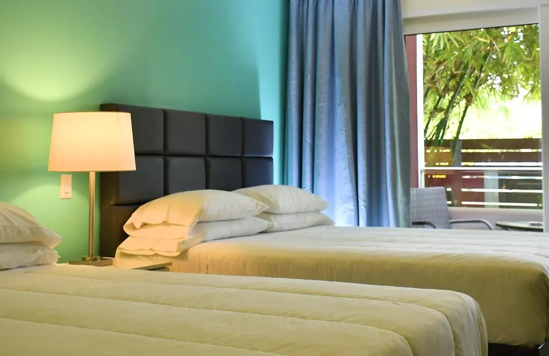 Quints Travelers Inn-1