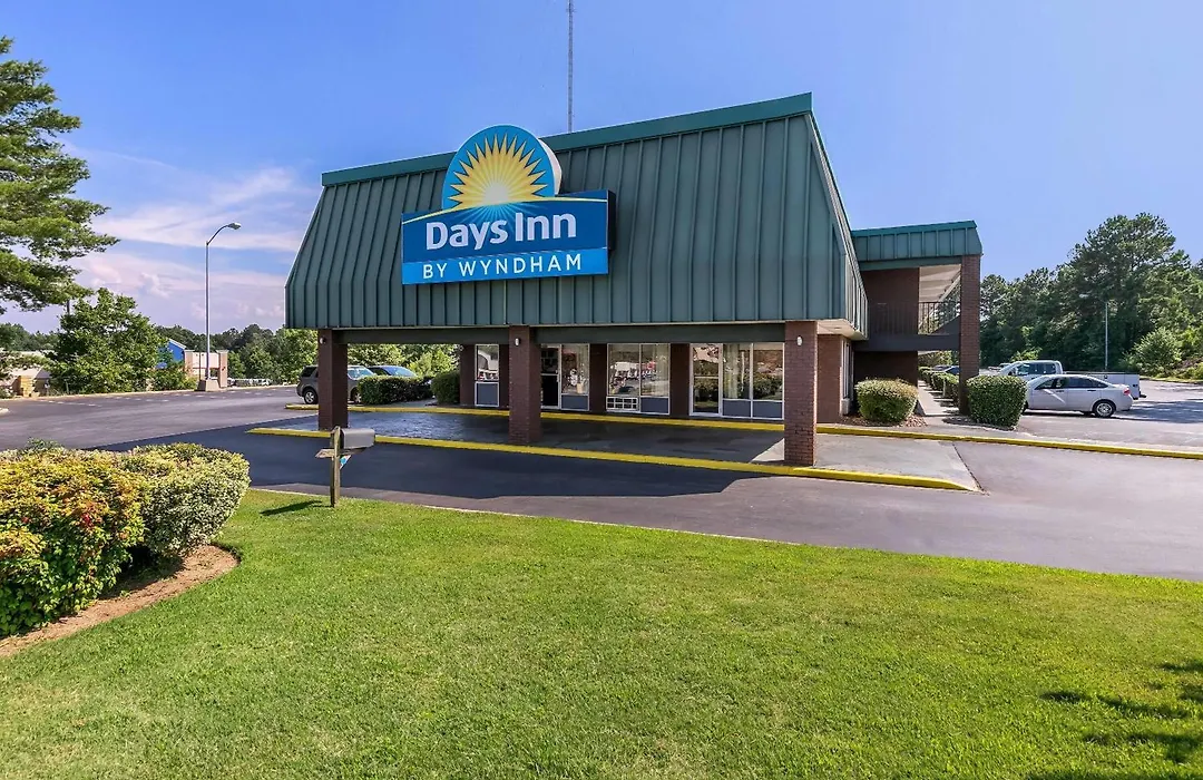 Days Inn By Wyndham Seneca-Clemson-1
