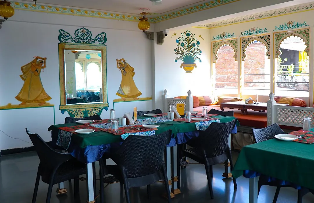 Hotel Mewar Haveli - At Lake Pichola-1