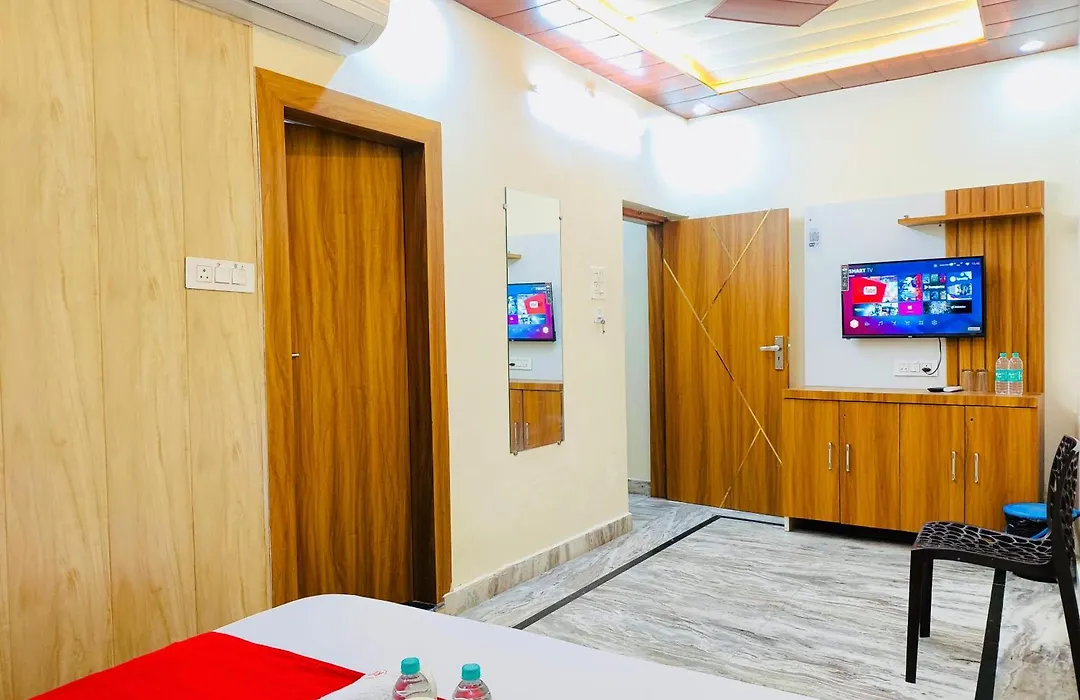 The Raman Palace- A Budget Hotel-1