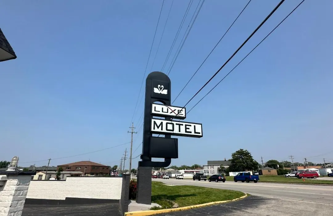 Luxe Motel-1