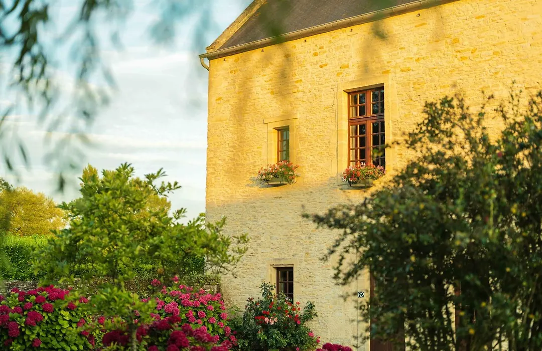 Hotel Le Manoir De Mathan Crepon A La Campagne 5 Mn D'Arromanches Et 10 Mn De Bayeux-1