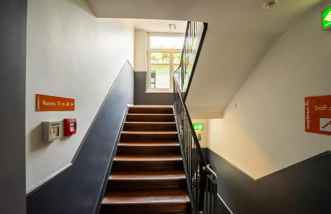 easyHotel Zürich City Centre-1