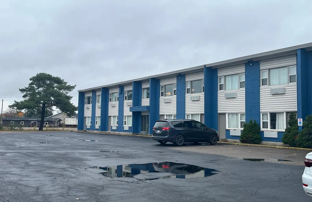 Motel 6 Sault Ste. Marie, On-1