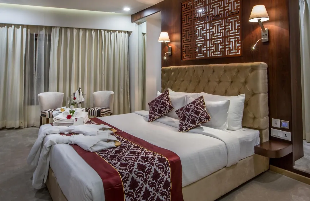 Clarks Inn Suites Gwalior-1