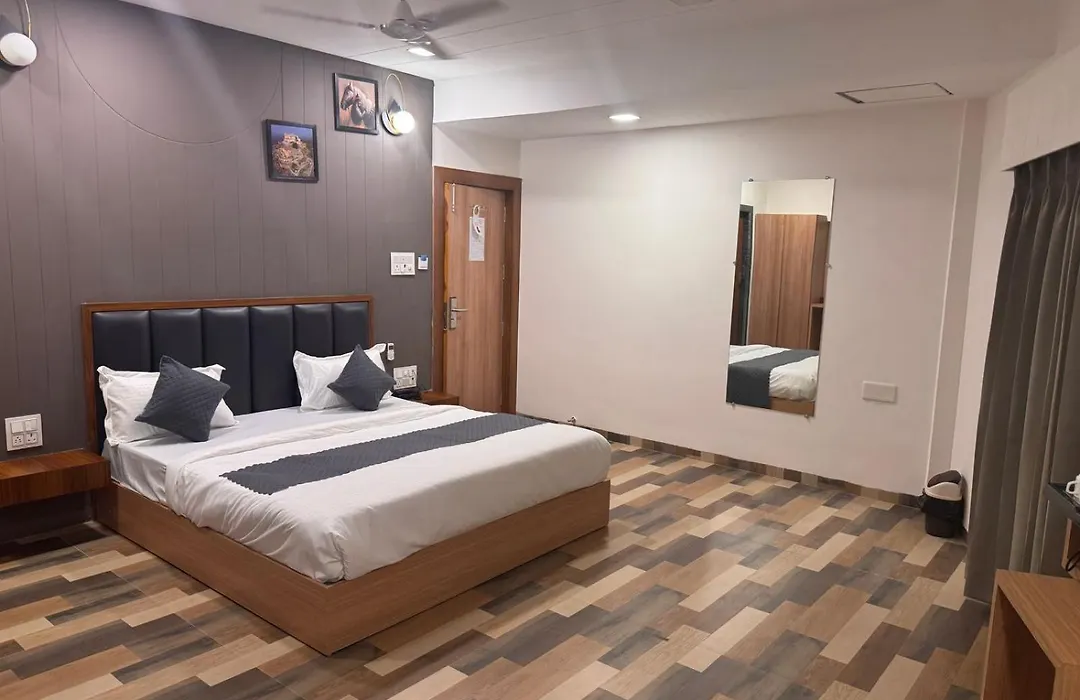 Hotel Skyland-1