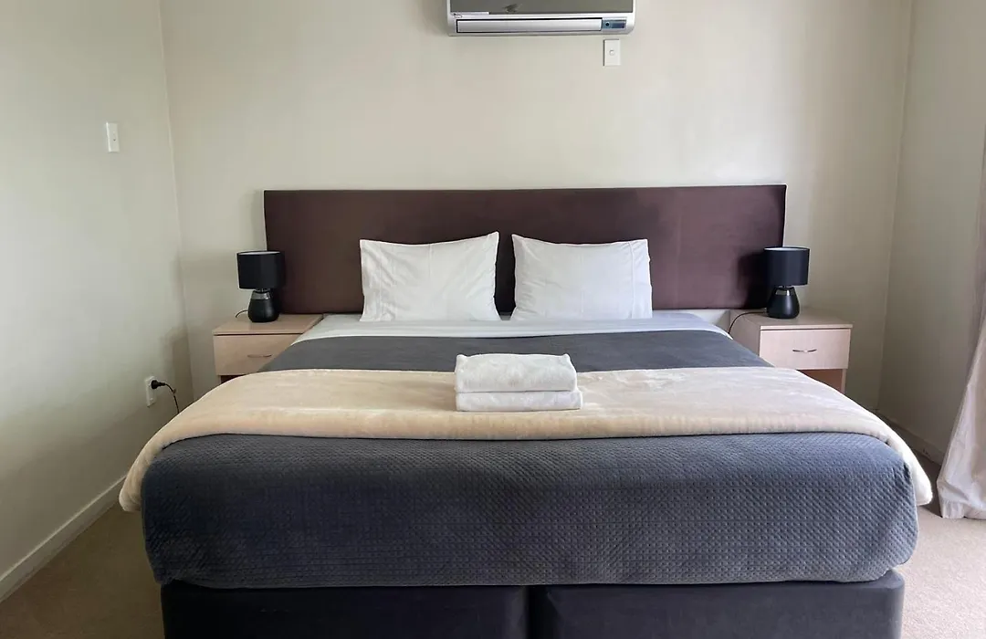 Alpha Motel With Spa-Bath-1
