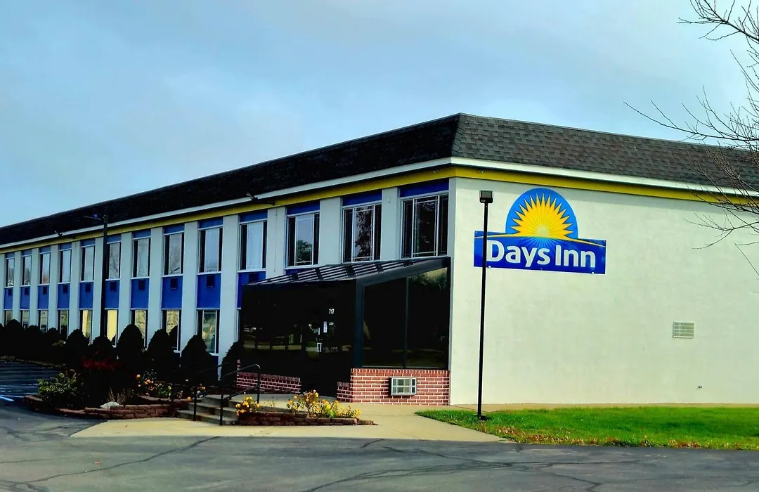 Days Inn By Wyndham Holland-1