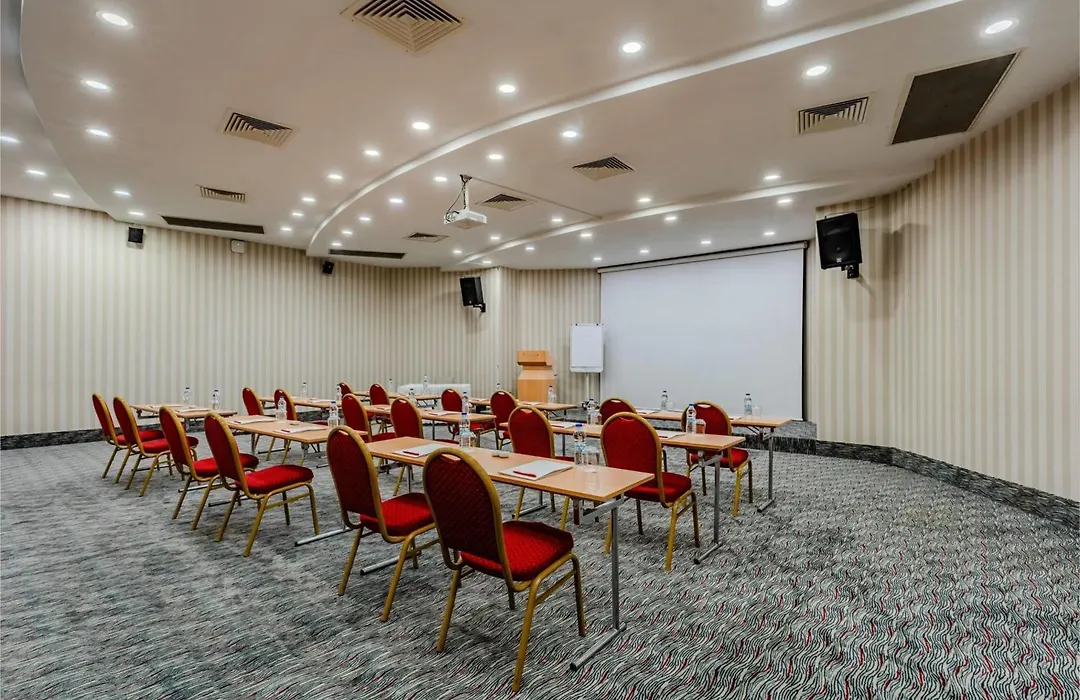 Ramada Plaza By Wyndham Izmir-1