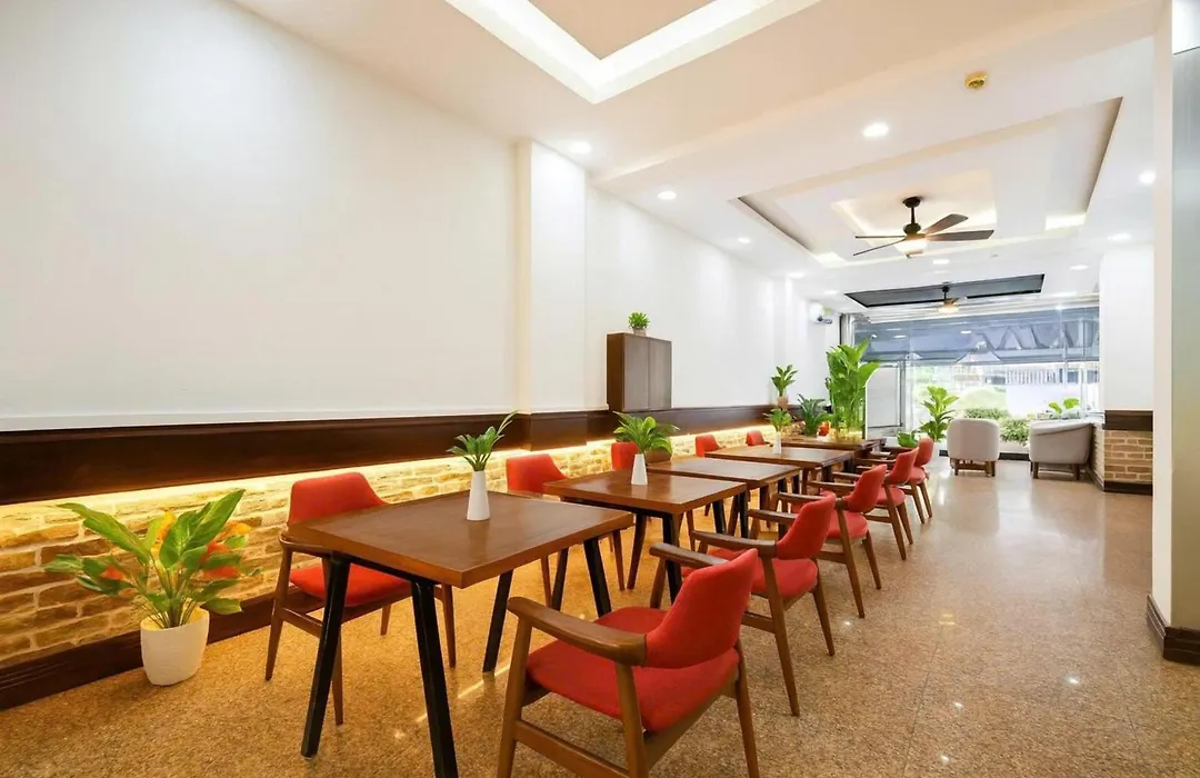 Amory Hotel Saigon Center-1