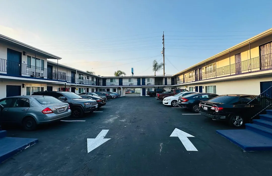 Del Aire Inn Lax-1