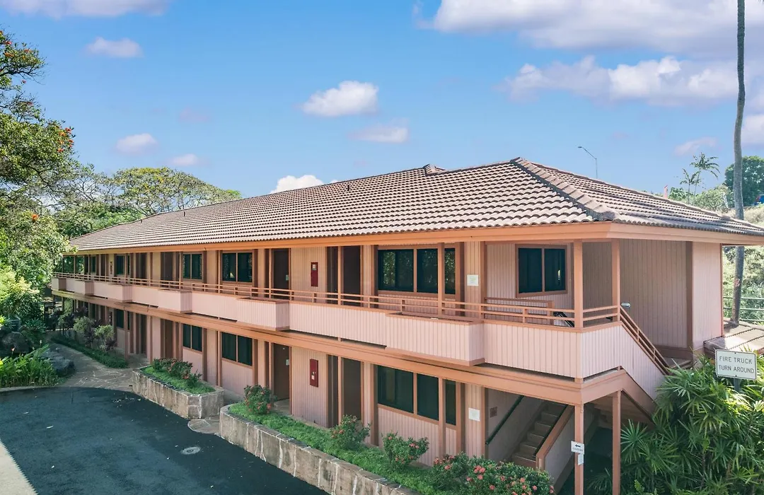 Petite Retreat At Kahana Falls-1