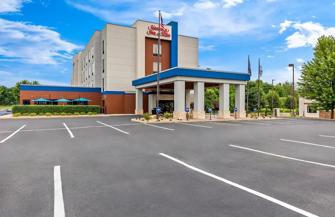 Hampton Inn & Suites Grove City-1