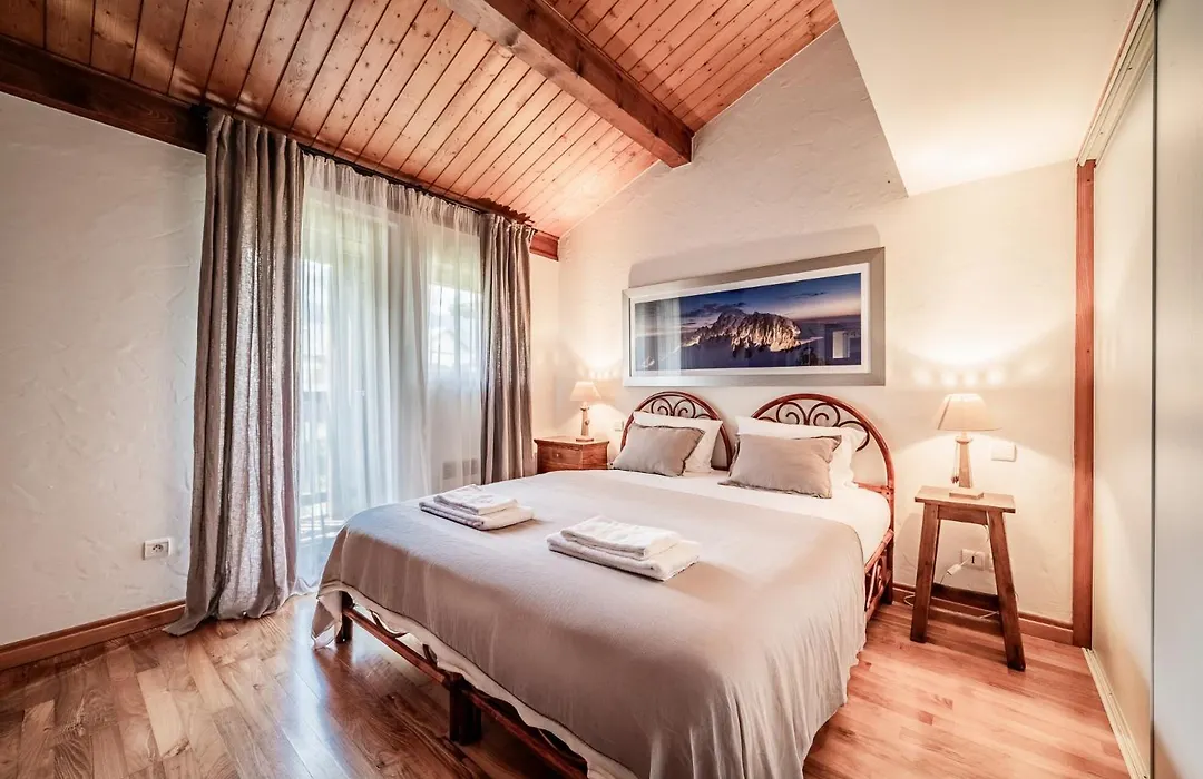 Eden Hotel, Apartments&Chalet Chamonix Les Praz-1