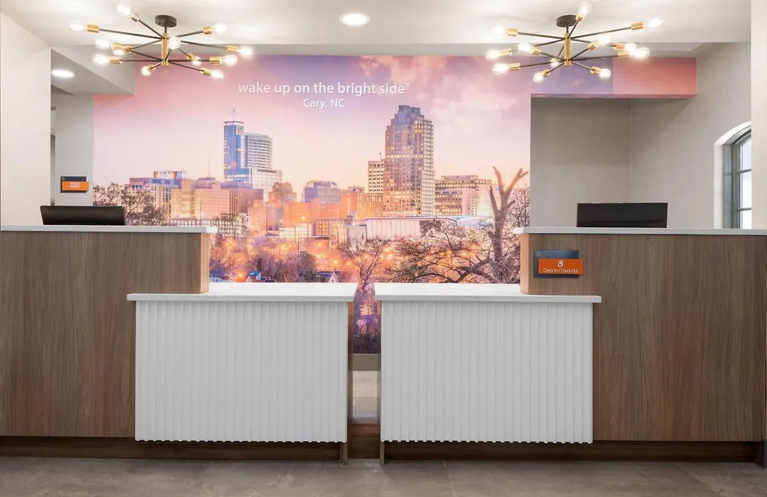 La Quinta By Wyndham Raleigh Cary-1