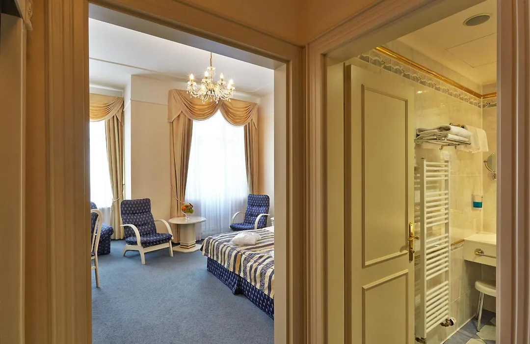 Ensana Hotel Pacifik-1