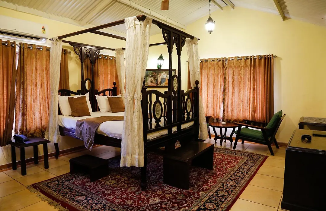 The Colonial Manek Manor By Sah-1
