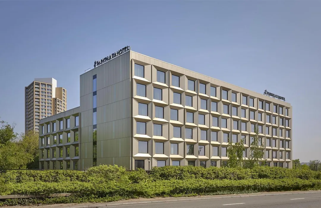 Park Plaza London, Park Royal-1