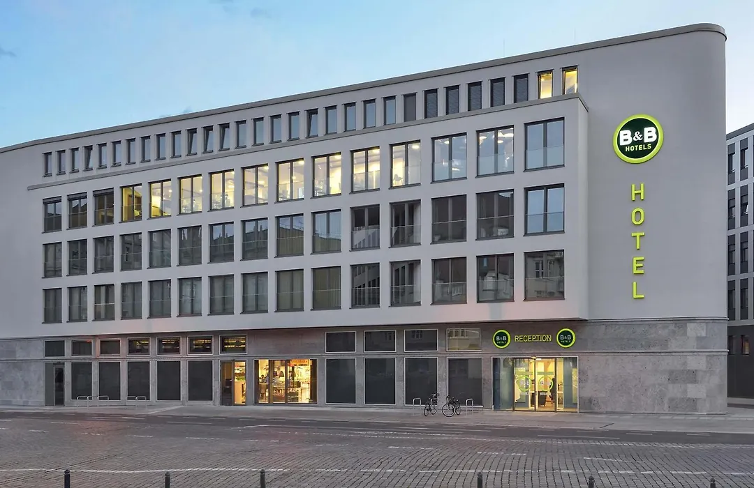B&B Hotel Halle-1