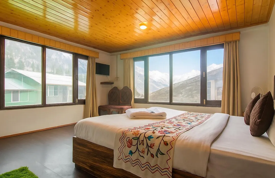 Kashmir House Pahalgam-1