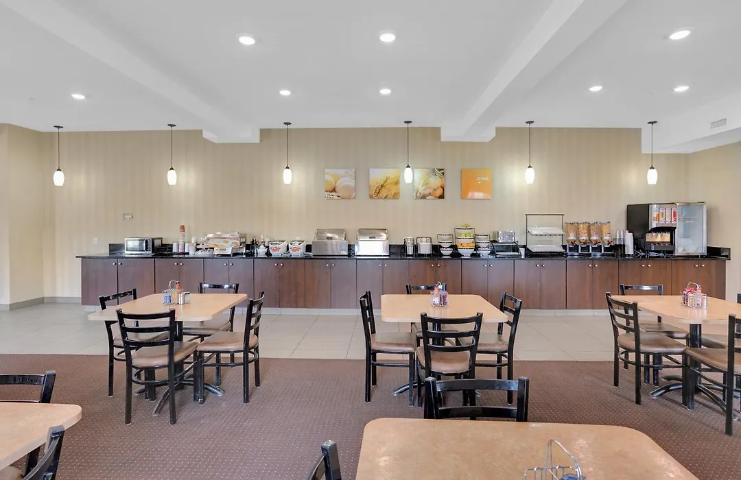 Duvernay Inn & Suites-1