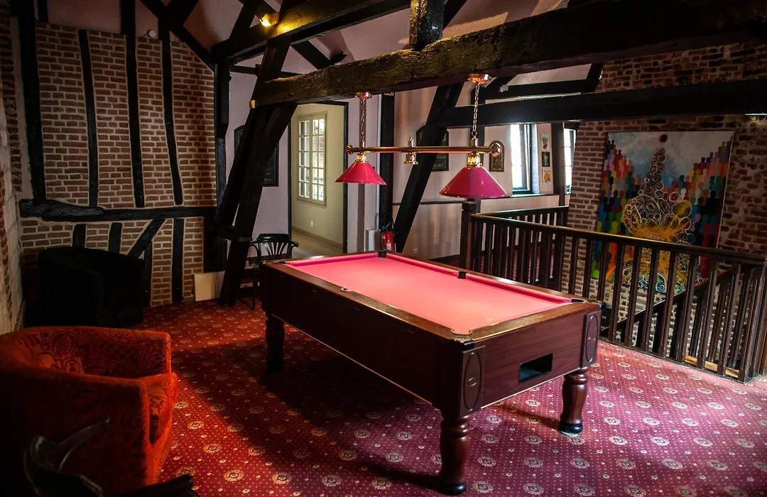 Logis Hotel & Restaurant - Les Hauts De Montreuil-1