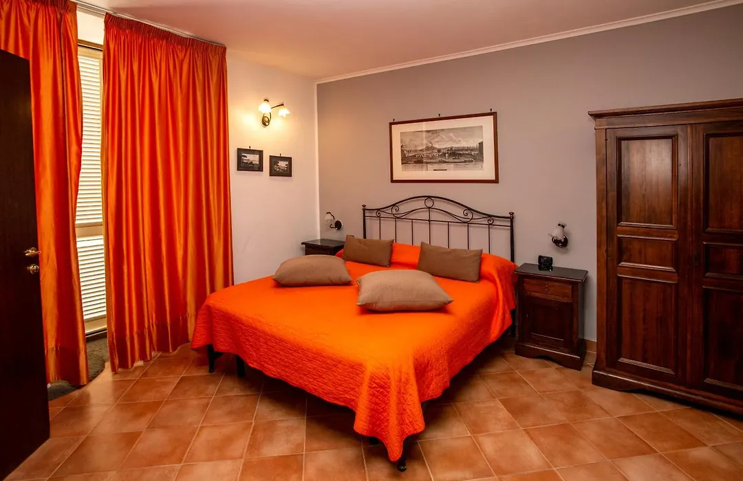 Hotel Neapolis-1