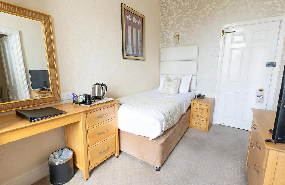 The Royal Hotel-1