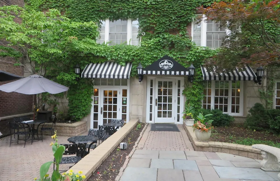 Best Western Plus Hawthorne Terrace Hotel-1
