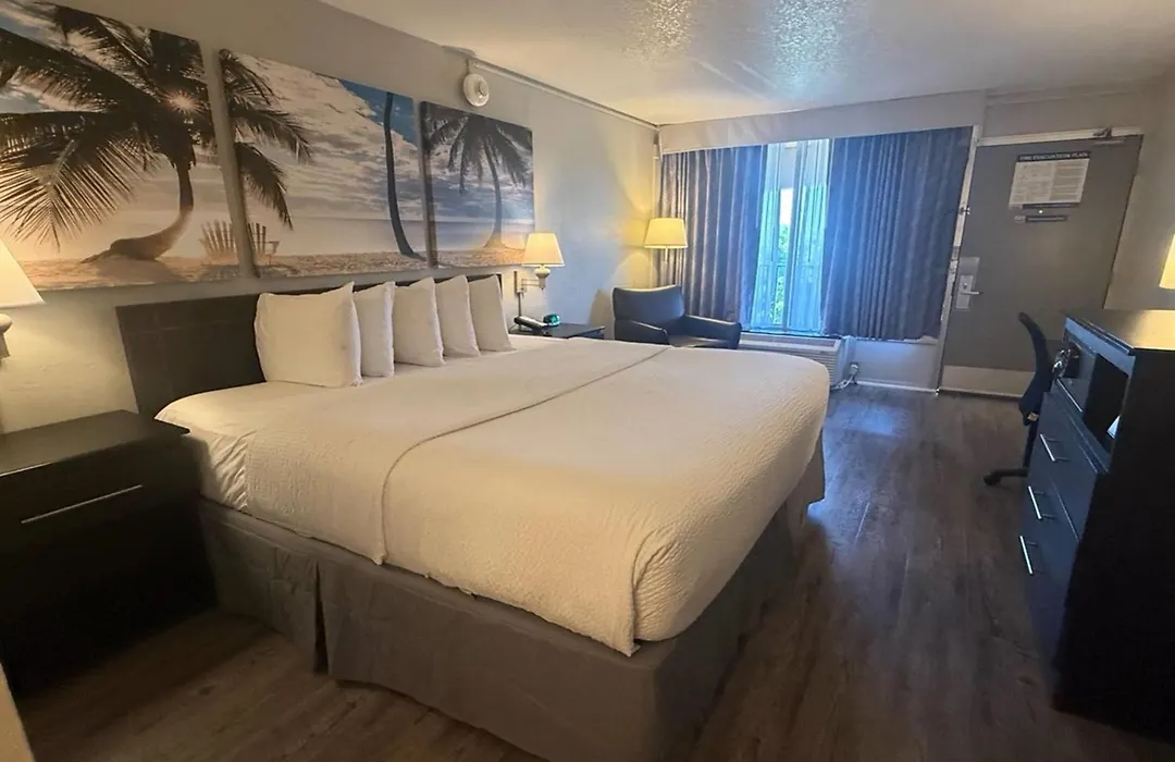 Days Inn By Wyndham Fort Lauderdale-Oakland Park Airport N-1