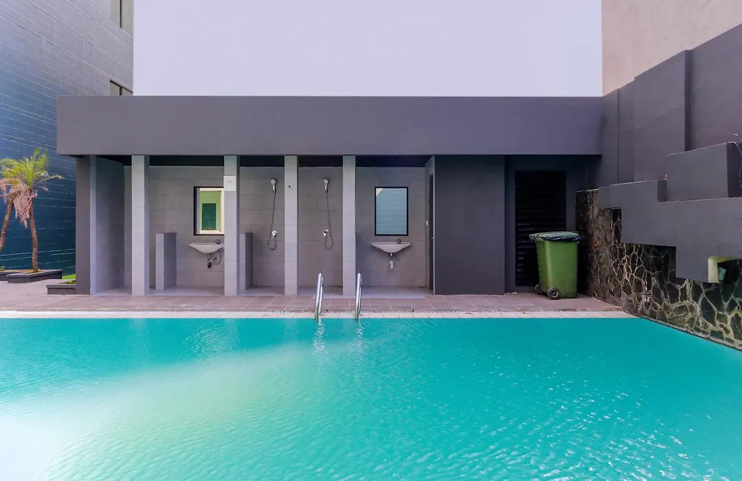 Super OYO Townhouse 2 Hotel Gunung Sahari-1