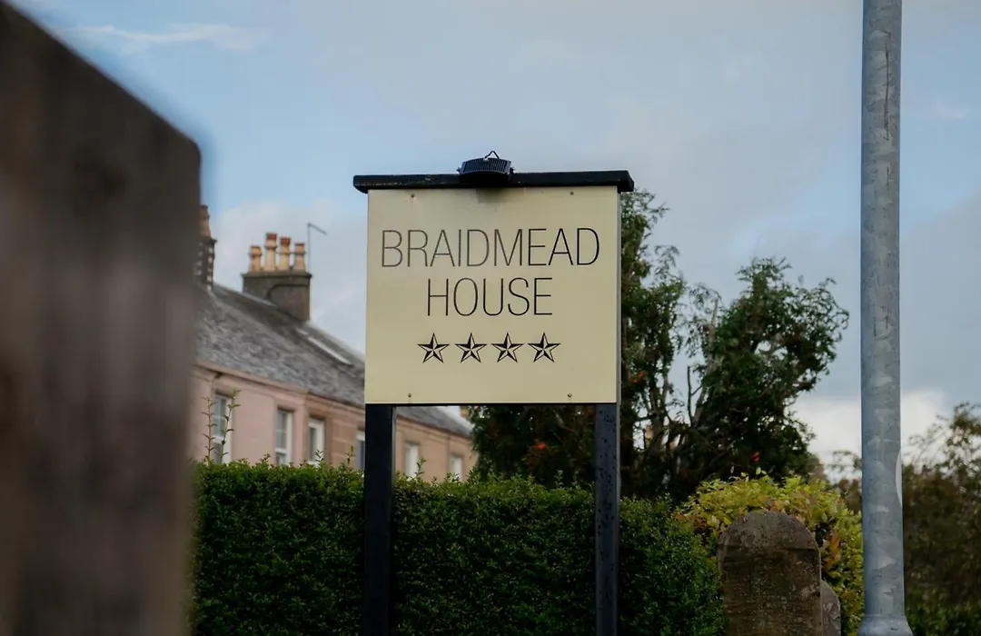 Braidmead House-1