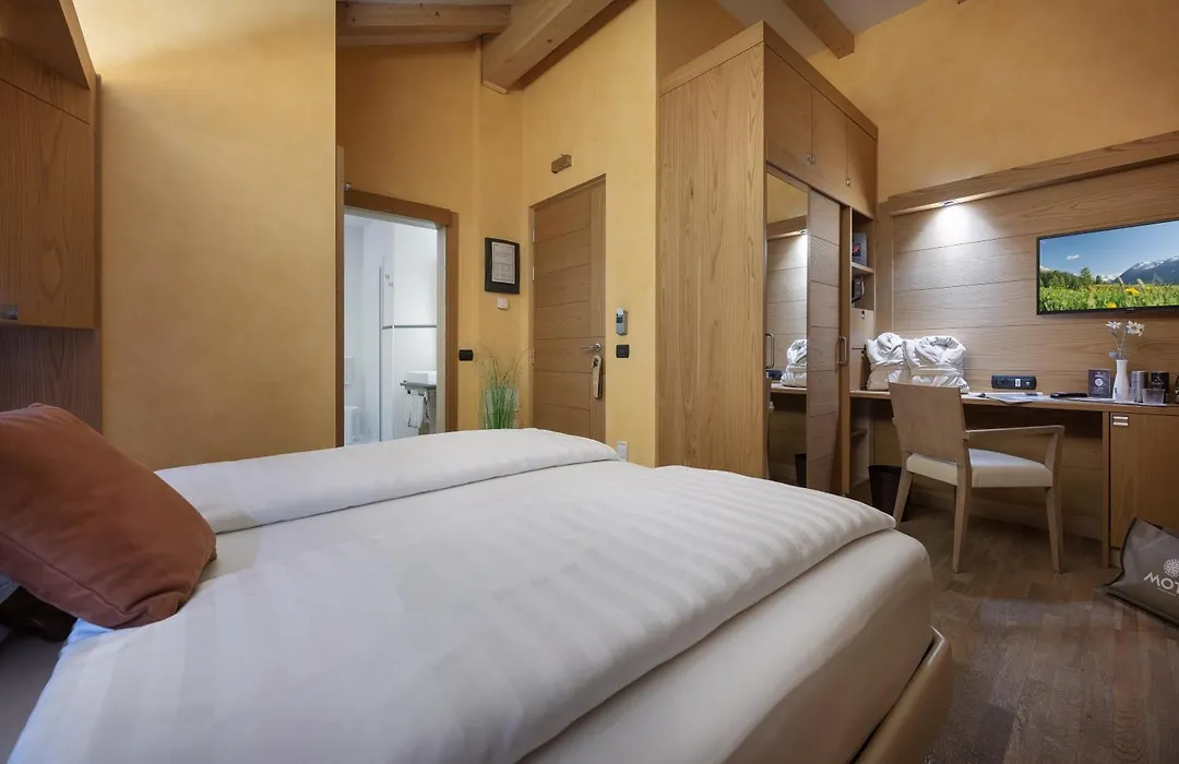 Mota Hotel-1